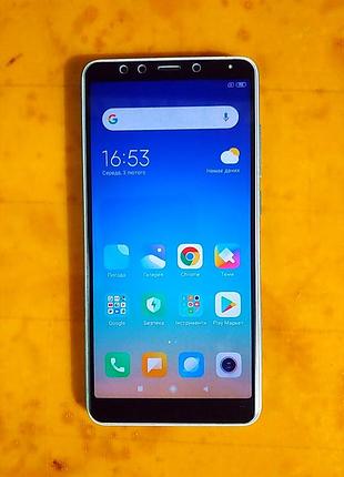 Смартфон xiaomi redmi 5 идеальное состояние.