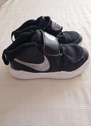 Кроссовки nike