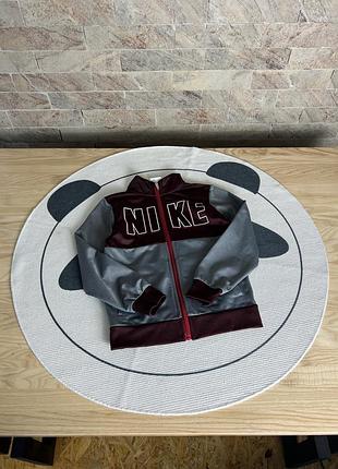 Зіпка nike