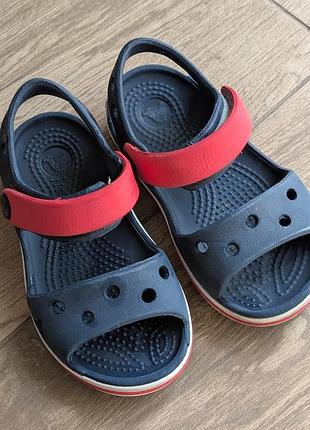 Сандалии crocs