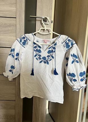 Вишиванка на дівчинку