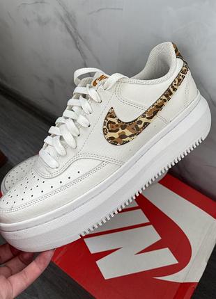Кросівки жіночі nike білі з леопардовим принтом, розмір 40.5, довжина устілки 26 см