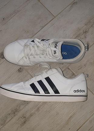 Кроссовки adidas