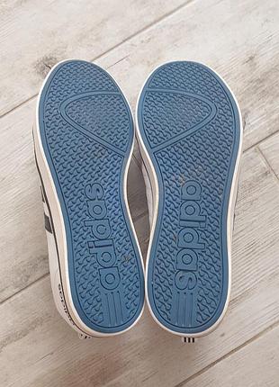 Кроссовки adidas 3