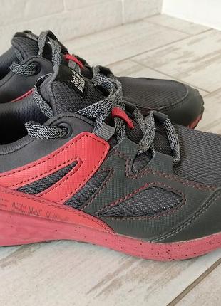Кросівки дитячі від бренду jack wolfskin