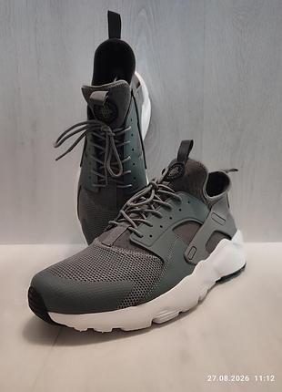 Кроссовки nike 47,5- стелька 31 см