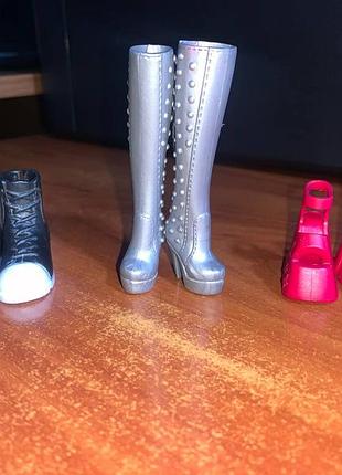 Взуття для ляльок barbie, winx, monster high 2