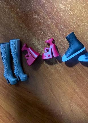 Взуття для ляльок barbie, winx, monster high 5