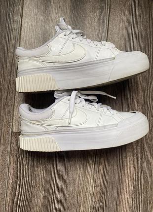 Кросівки nike 38