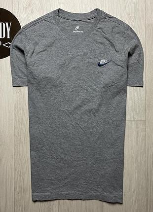Мужская футболка nike, размер m