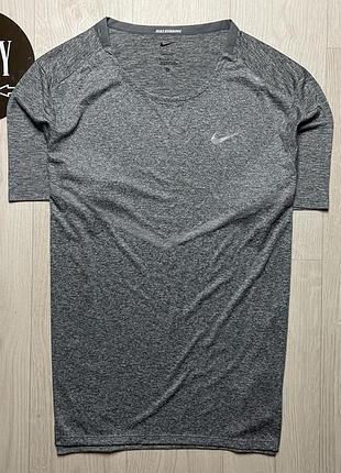 Мужская футболка nike dri-fit running, размер l