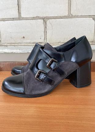 Valentino туфлі шкіра +замша
