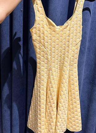 Zara літня сукня міні, коротка