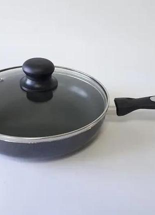 Сковорода с антипригарным тефлоновым покрытием со стеклянной крышкой d 24 cm h 5 cm l 41 cm