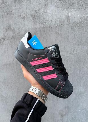 Adidas superstar black/pink thread 🖤💗
