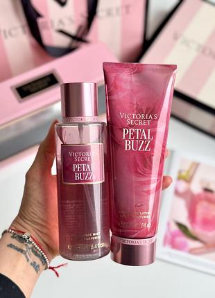 Спрей та лосьйон для тіла petal buzz victoria’s secret