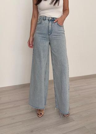 Легкие джинсы primark