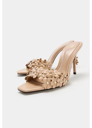 Босоніжки zara