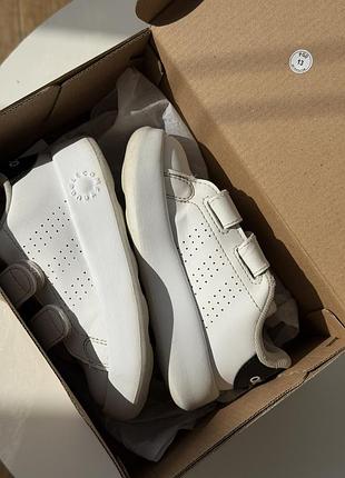 Кросівки adidas, розмір 23.5. унісекс