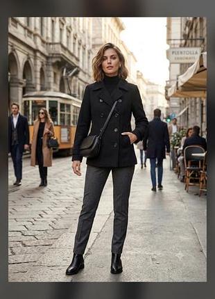 Стильне чорне двобортне  жіноче пальто бушлат h&m / коротка куртка-пальто з високим коміром р.42 в наявності р.34,36, 38,46.ціна 799гр.