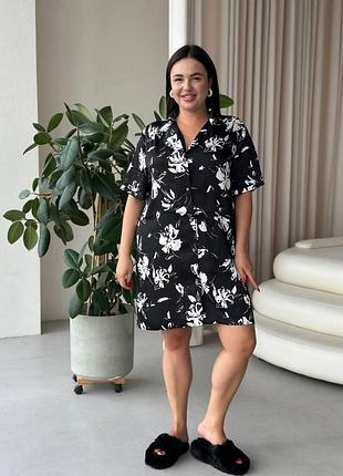 Шовкова чорно-біла сорочка на ґудзиках для дому plus size