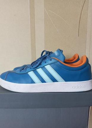 Кросівки adidas р.43,5