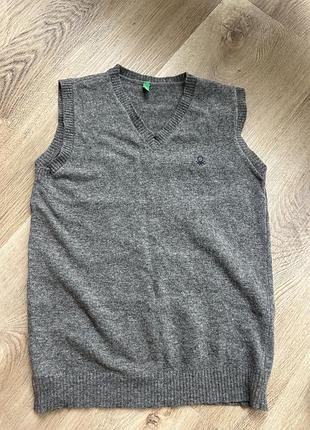 Тепла жилетка benetton