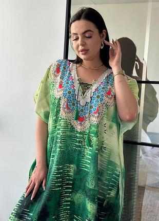 Сукня-туніка з орнаментом зелена plus size