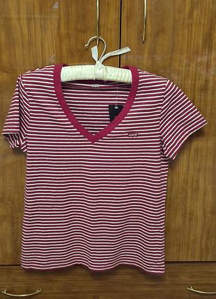 Levi's perfect tee-нова футболка з біркою / xs
