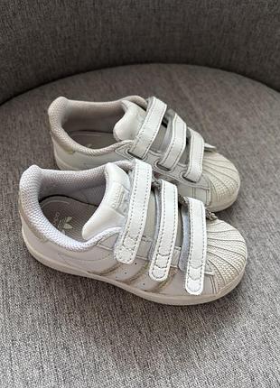 Дитячі кросівки adidas