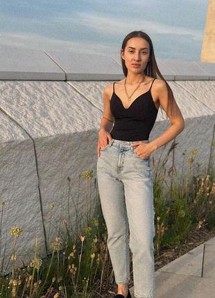Майка з чашечками zara