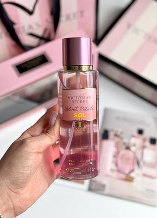 Спрей для тіла velvet petals sol victoria’s secret