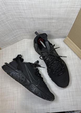 Оригінальні кросівки nike react