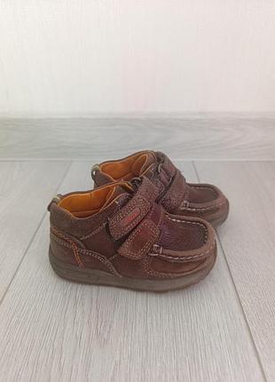 Clarks кожаные ботинки размер 20,5