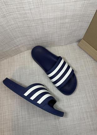 Оригінальні шльопанці adidas