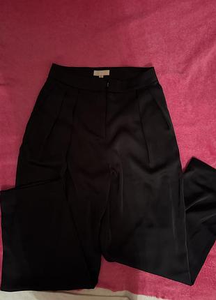 Жіночі брюки h&m атласні чорні