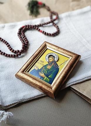 Невелика православна ікона із зображенням святого івана хрестителя .