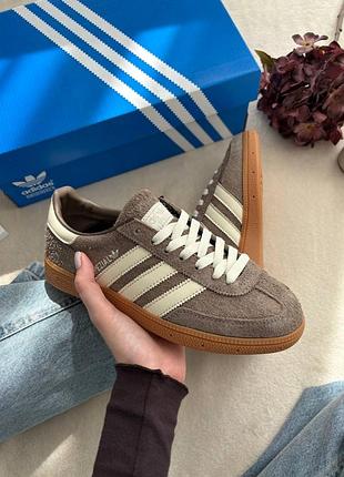 Кеди spezial light brown замша