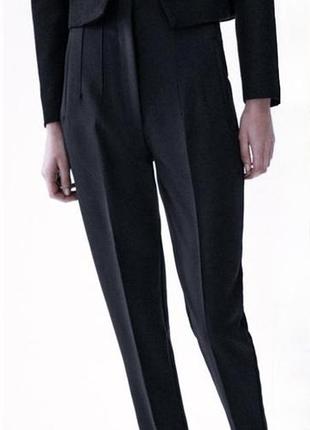 Чорні класичні брюки zara з високою посадкою (розмір m)