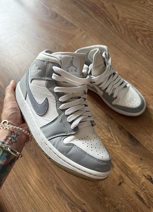 Кросівки nike air jordan 1 mid