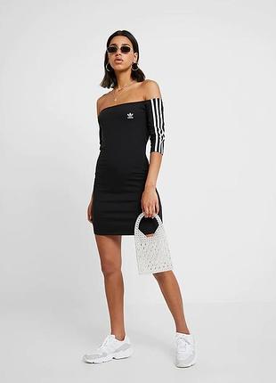 Стильное платье adidas xs / s оригинал, со спущенными плечами, рукавами