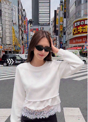 Укороченный свитшот zara с кружевом - тренд layering 🤍xs-s-m