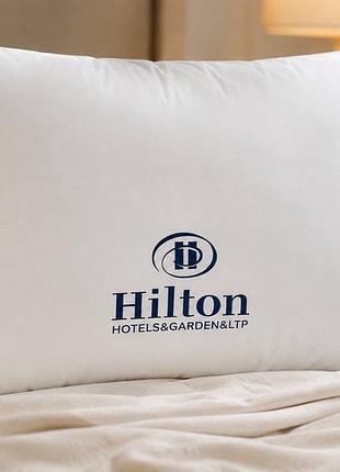 Подушка hilton поліефірне волокно