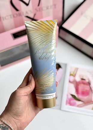 Лосьйон для тіла coconut passion bliss victoria’s secret