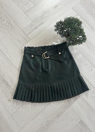 Красива спідниця фірми zara