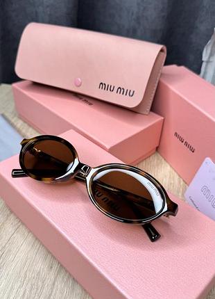 Нові жіночі сонцезахисні окуляри від бренду miu miu міу міу, зі всіма логотипами та з повною комплектацією, коричнева оправа - коричнева лінза