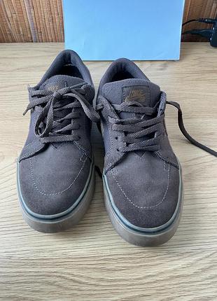 Nike вінтажні кросівки коричневі - легкі та стильні, розмір 37