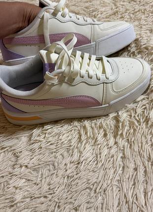 Кросівки puma розмір 40 довжина устілки 25,5 вдягались 2 рази . стан 9/10
