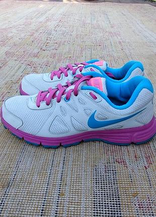 Кроссовки женские для спорта nike revolution 2, размер 41(26.5).