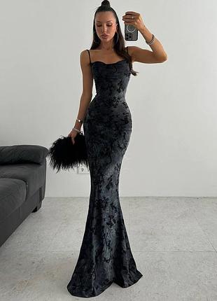 Распродажа платье prettylittlething с велюровыми аппликациями по ткани